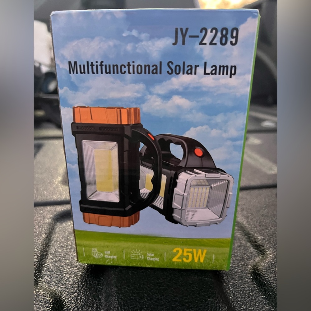 MULTIFUNCTIONAL SOLAR CHARGING LAMP USB CHARGE WORK LIGHT FLASHLIGHT NWT